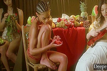 Mona Leads The Ultimate 5-girl Reverse Gangbang 12 Min