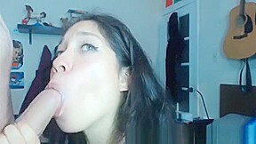 Morena novinha mama colega de escola