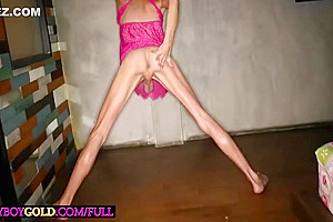 Nasty Shemale Amelia Loveheart Gets Her Tight Asshole Filled With Fake Jizz