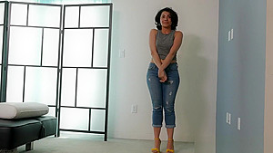 Natural Beauty Has Squirting Orgasms At What She Thought Was Job Interview