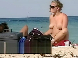 Nude beach films sexy ass women