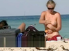 Nude beach films sexy ass women