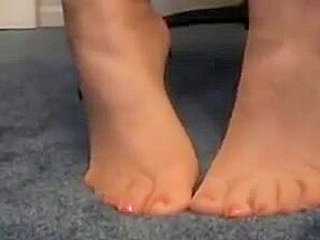 Nylon feet 1