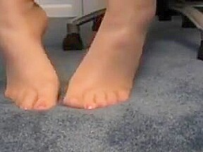 Nylon feet 1