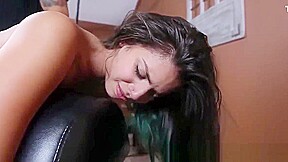 Obedient teenager 18+ jizzed