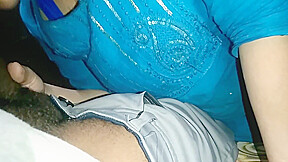 Pados Ki Bhabhi Achanak Room Mai Gyi Full Hindi Video