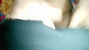 Pados Ki Bhabhi Achanak Room Mai Gyi Full Hindi Video