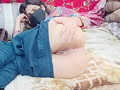 Pakistani Housewife On Private Video Call With Her Client