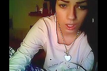Perfect pussy play on a webcam
