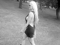 Pussy Play in the Public Park