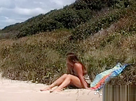 Pussy play on beech