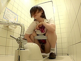 Pym-466 Video Of Female student 18+ In Public Toilet