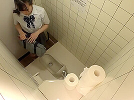 Pym-466 Video Of Female student 18+ In Public Toilet