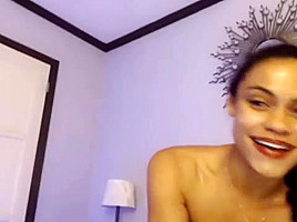 Quinnlive MFC Group Show 26102018 nipples panties