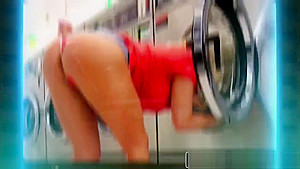 Reality Kings - Jade Jantzen Shows off her tattoos and gets pounded