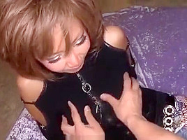 Riku Hinano likes having hardcore sex on cam