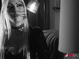 Robin Coffins In Claxxxic Black White Tease Video - AltErotic