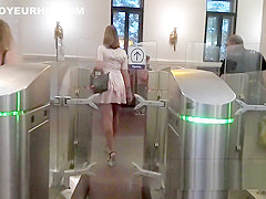 Russian Upskirt 3056-5