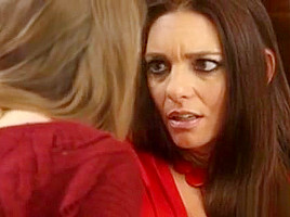 Samantha's Lips Over Her Milf Pussy