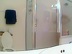 Sexy body spied in the bathroom
