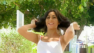 Sexy gril on the public