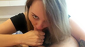 Sexy slut sucks dick for facial