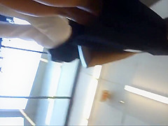 Shopping upskirt