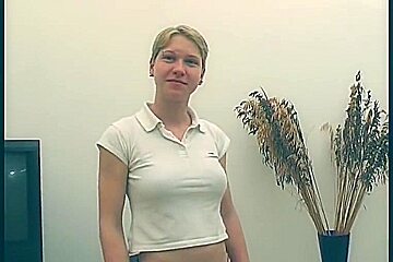 Shorthaired amateur German takes her clothes off - KLBR Produktion