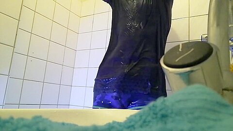Shower Wank With Cum Load In The Sink