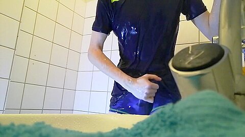 Shower Wank With Cum Load In The Sink
