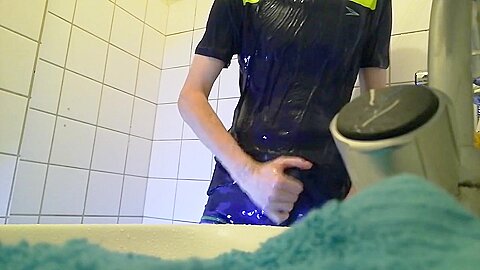 Shower Wank With Cum Load In The Sink