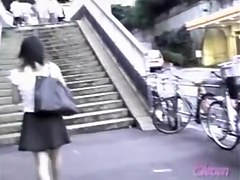 Skirt sharked babe got scared by some guy who wanted her ass