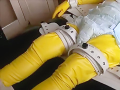 Slave boi in a fix