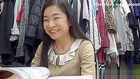 Small tits asian peeing