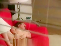 Sofa peep