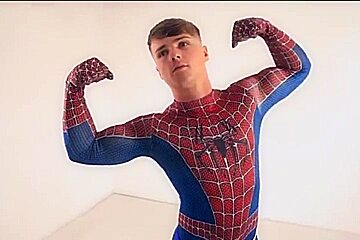 Spiderman In The Suprise Box