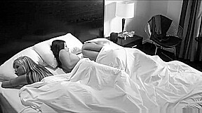 Steamy Oral-job Session With Cute Beauties