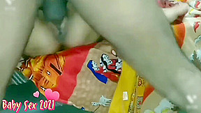 Stepmama Ne Apni Bhanji Ko Kamare Me Bulaya Aur Uske Sath Sex Relation Banaye,rashma Bhabhi Sex Video