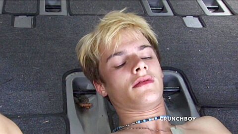 Stright Twink Fucked In The Car Outdoor - MasculineBoys