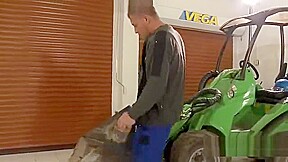 Stunned Looker In Underwear Is Geeting Pissed On And Pounded