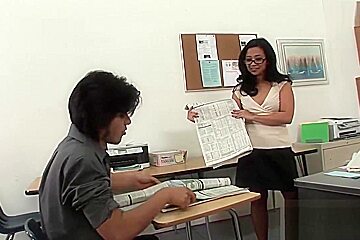 Suckee fuckee session with a hot Asian teacher