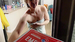 Sucking Off Pizza Delivery Guy
