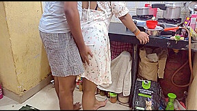 Suman Mummy Ki Sexy Dress Dekh Kar Bete Ne Jamkar Chhoda