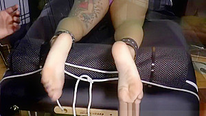TICKLING FEET