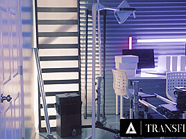 TRANSFIXED - DOLLS Khloe Kay & Zariah Aura Get Caught Fucking By Horny Scientist Avery Jane!
