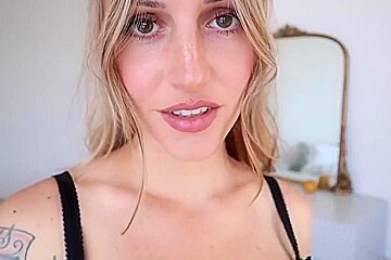 Tatum Christine In Sneaky Hotel Sex With Your Step sister