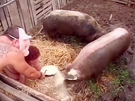 The Farm Of Xxl Mature Sluts - 2