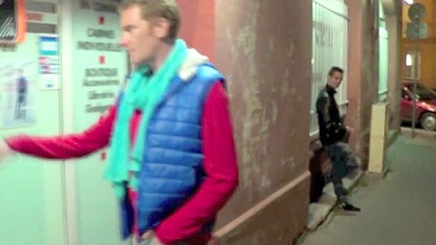 The twink Jimy fucked by bisex boy in sling in cruising - CrunchBoy