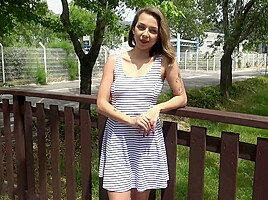 The very anal session of the sublime Caro, 23 years old!