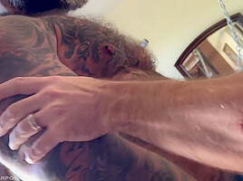 Tops - MuscleBearPorn